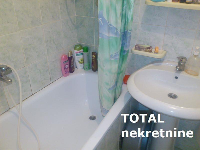 Uknjizen-komforan-dvosoban-stan-