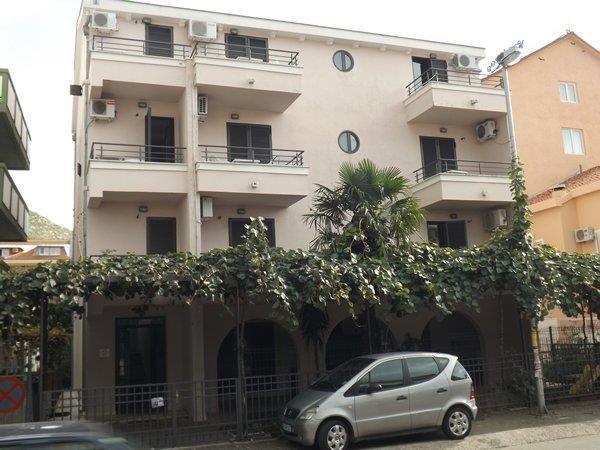Izdajemo-apartmane-u-Budvi--Becicima-