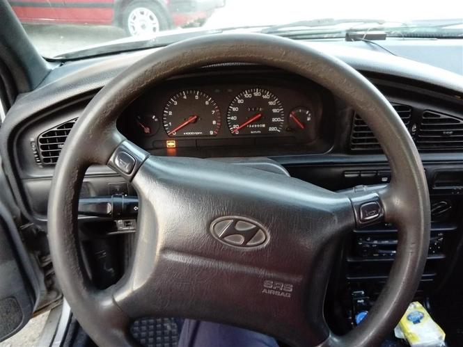 Hyundai Lantra 1.6 gls