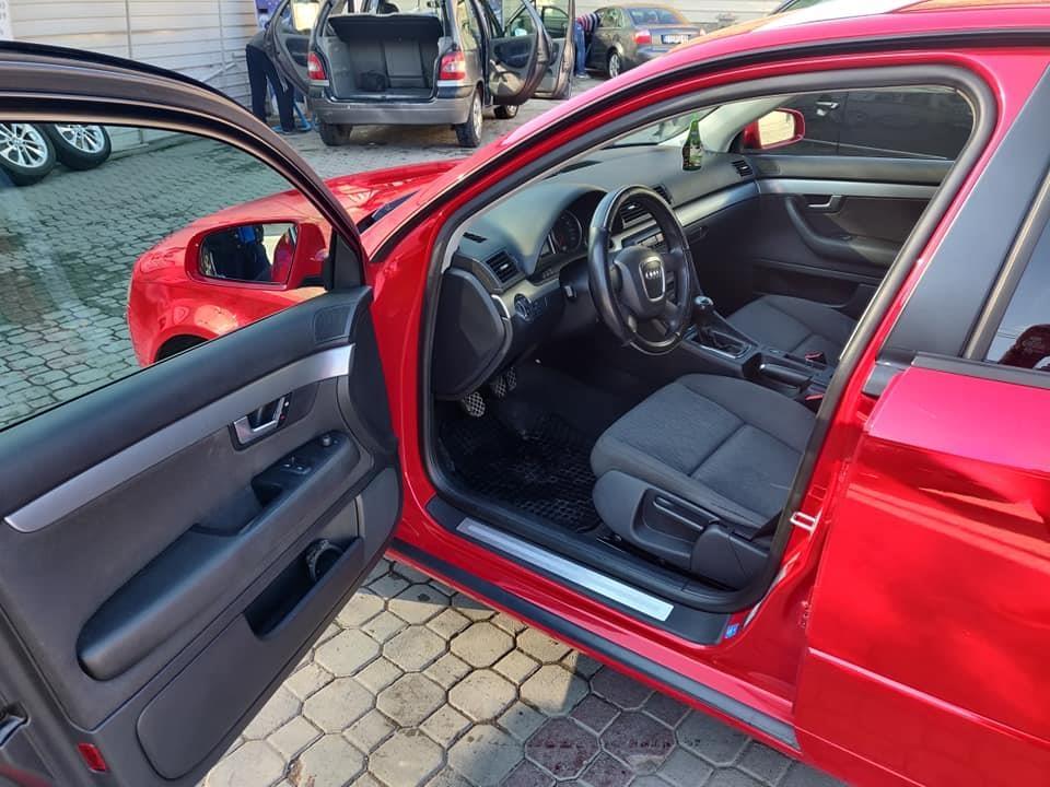 Audi-A4