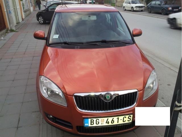 Skoda-Fabia-2--08