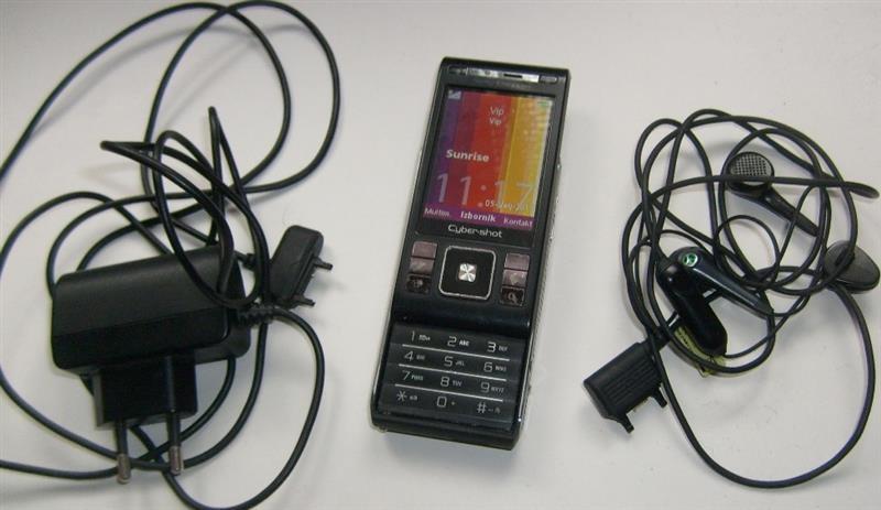 Sony-Ericsson-C905