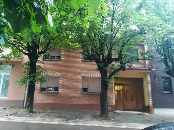 Kuca na prodaju
