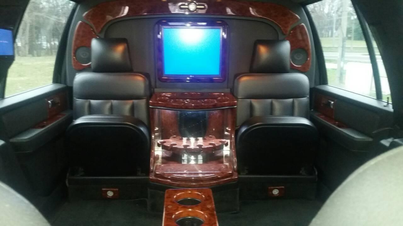 Ford-Expedition-LIMO