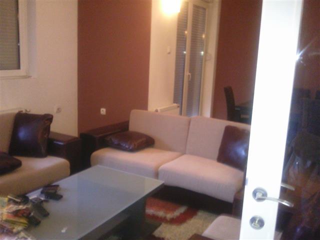 Stan 101 m2 - centar, Nis