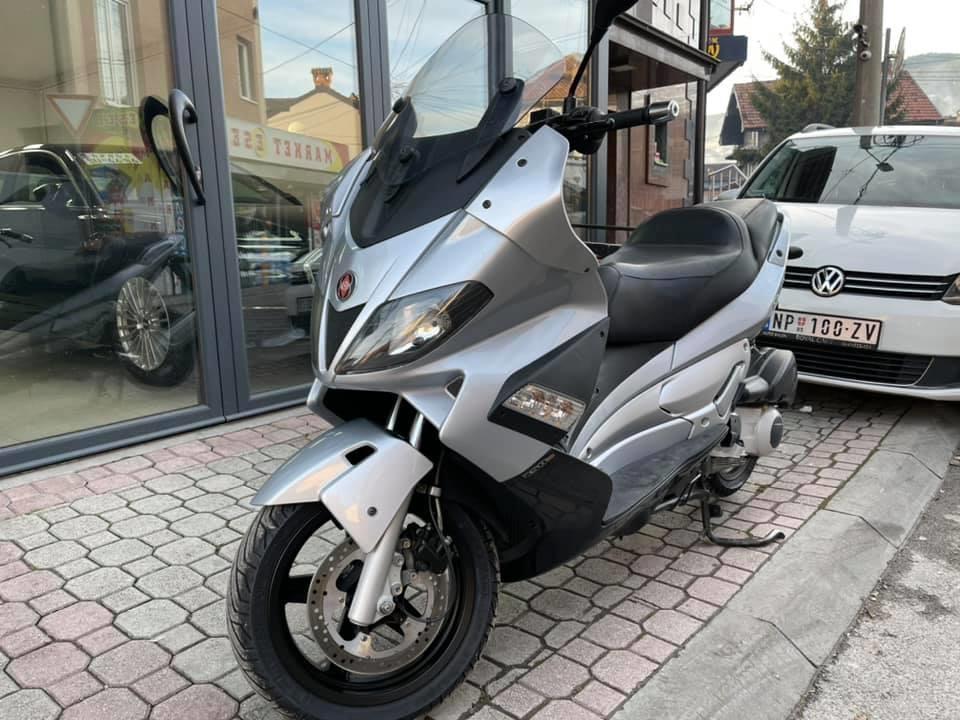 Gilera-Nexus-250ie-2008-godina