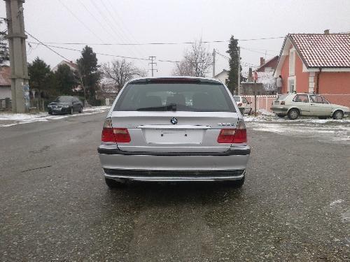 BMW-320-2-0-d--01