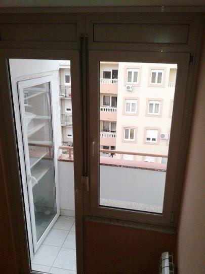 Hitno-Stan-u-Novom-Sadu-64m2-