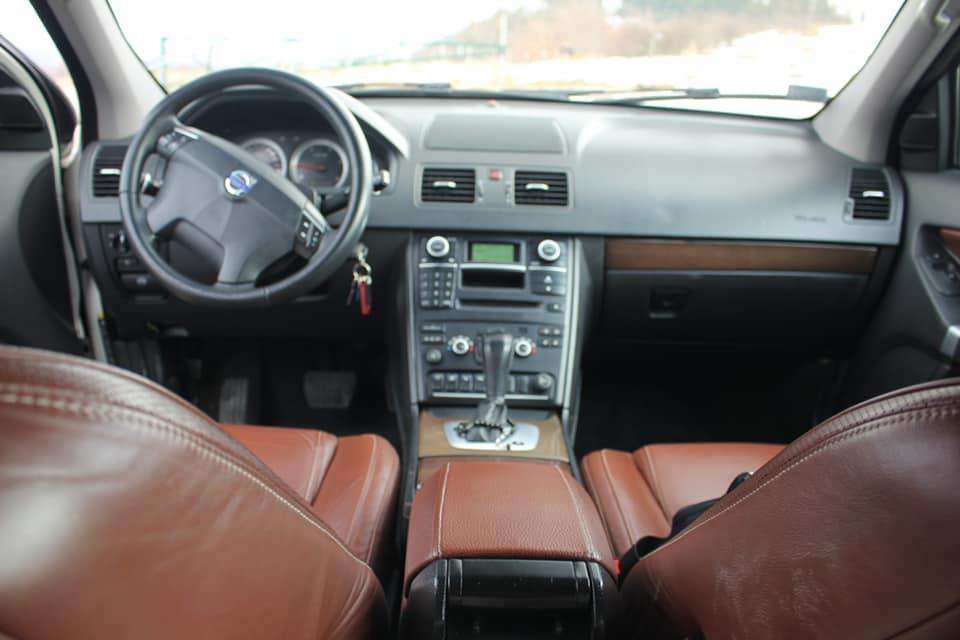 Volvo-XC90-2-4-2010god