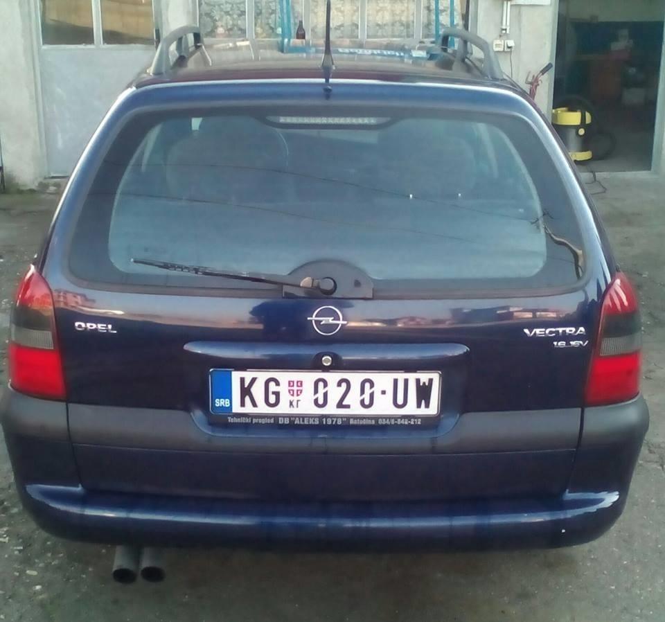 Opel-Vectra-1-6-karavan--98