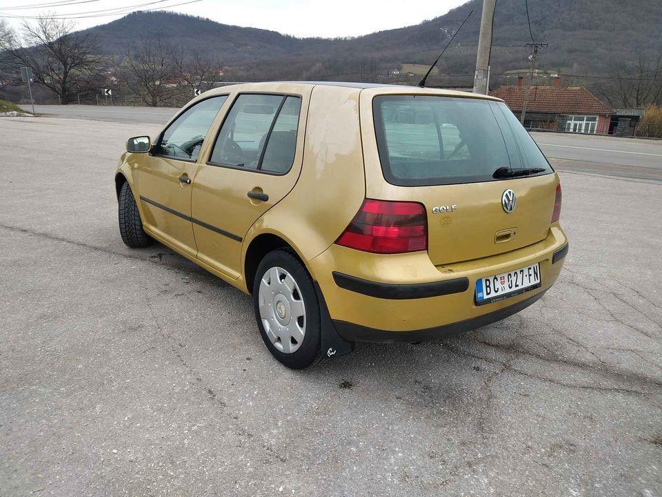 Golf-4-1-4-benzin