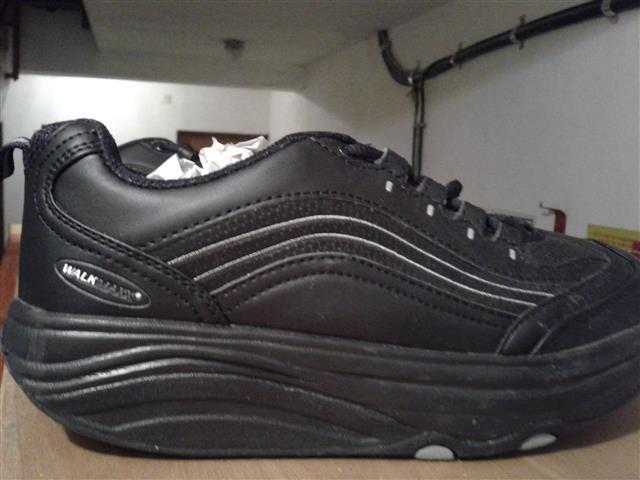 Nove-WALK-MAX-patike