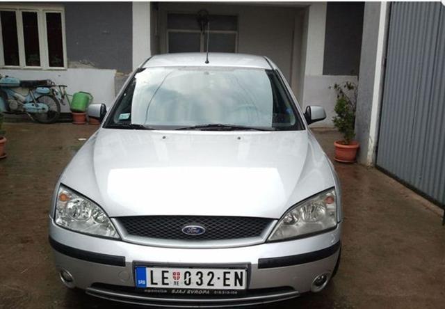 Ford Mondeo TDDi -01