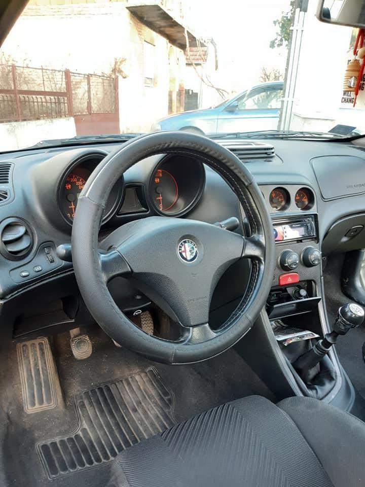 Alfa-Romeo-156