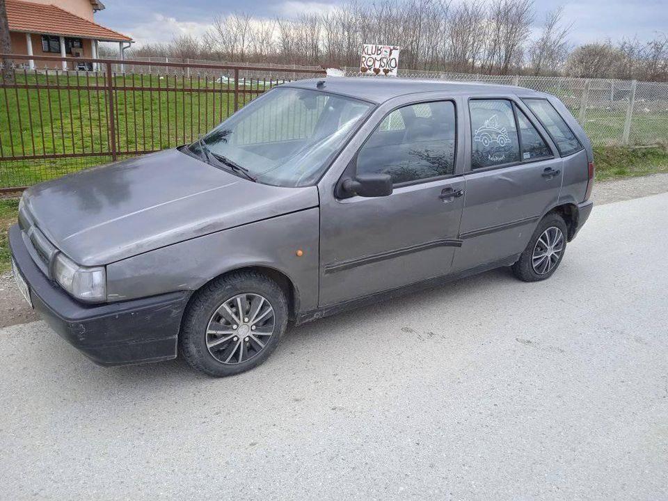 Fijat-tipoo--