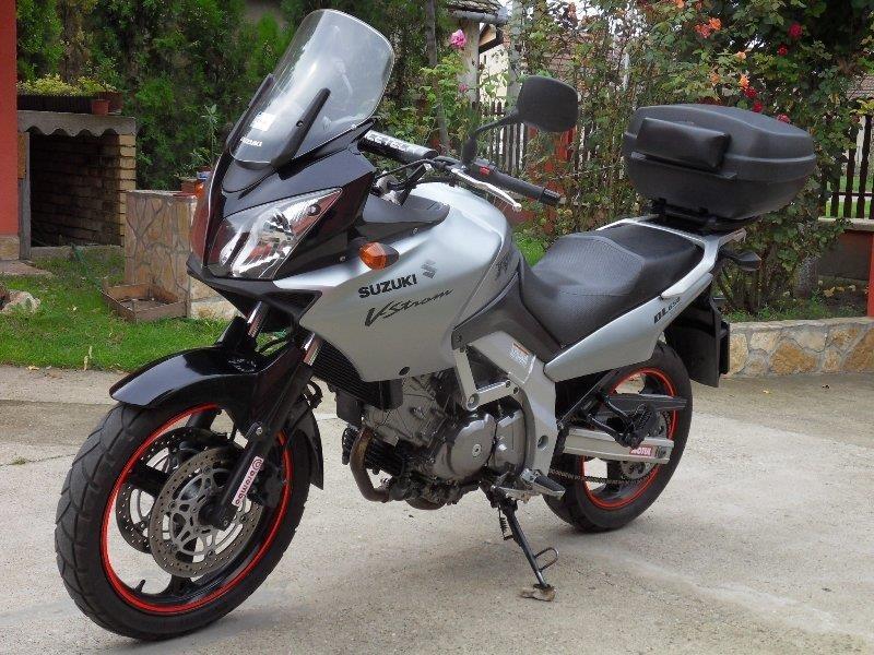 Suzuki-DL-650-V-Strom--04