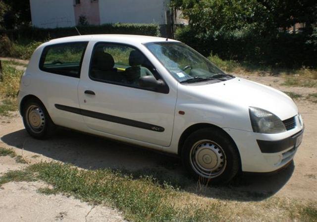 Renault-Clio-DCi--02