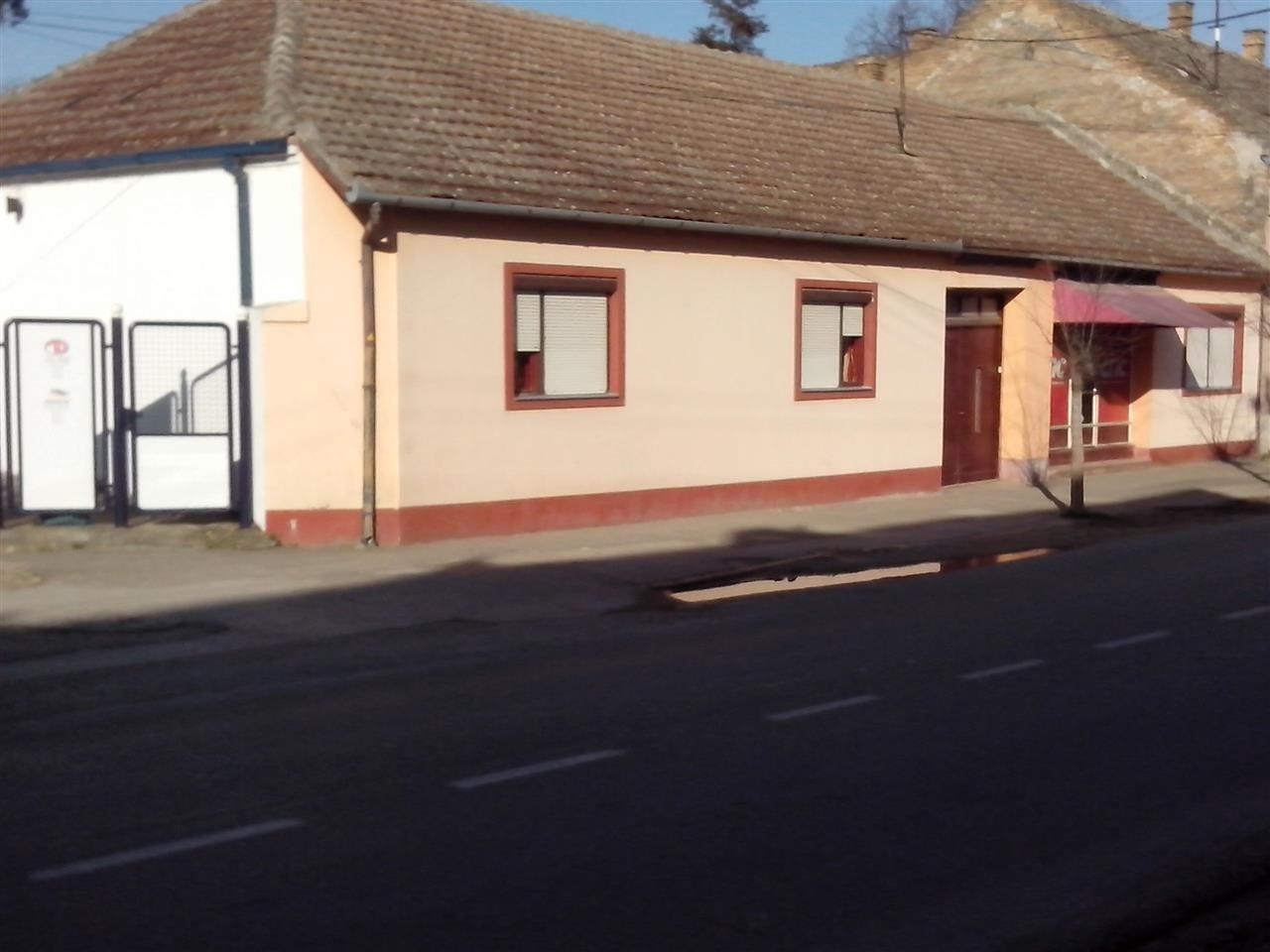 Kuca-od-570m2-u-Zrenjanin