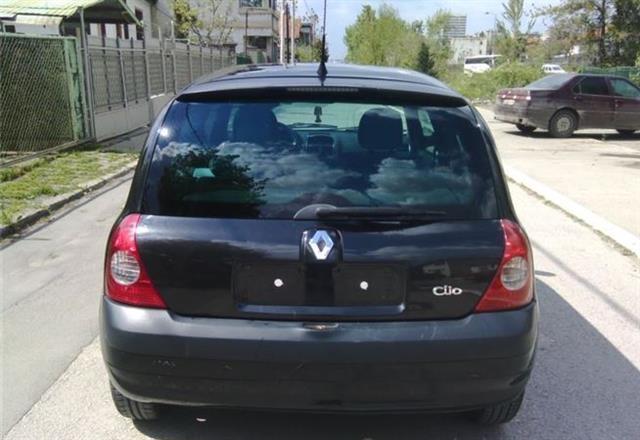 Renault-Clio-1-2-16V--02-