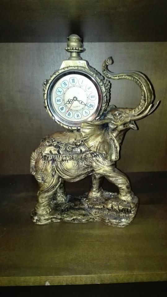Ukrasni-sat---figura-slona