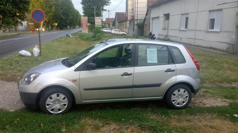 Ford-Fiesta--09