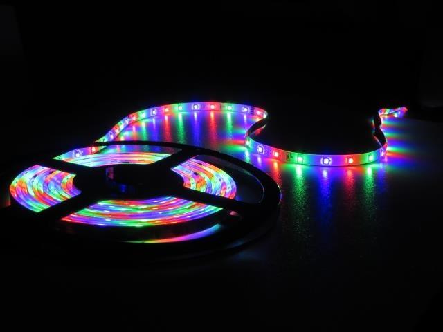 LED TRAKA SA DALJINSKIM