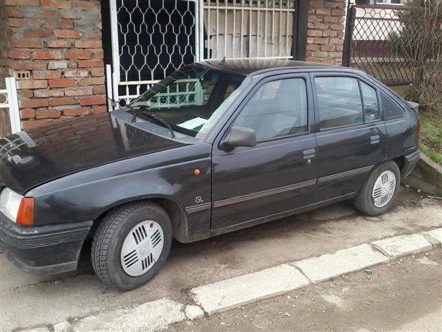 Opel suza 1.3 -89