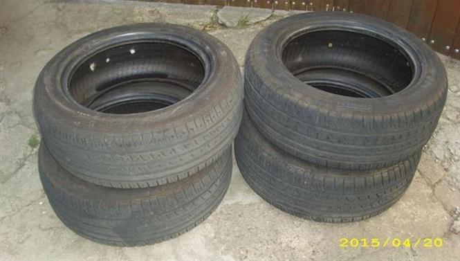 4 PIRELLI gume