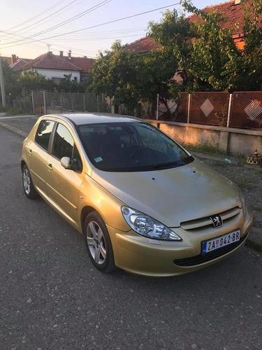Na prodaju Pezo 307