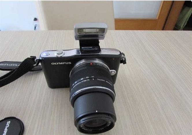 Olympus E-PM1 dslr