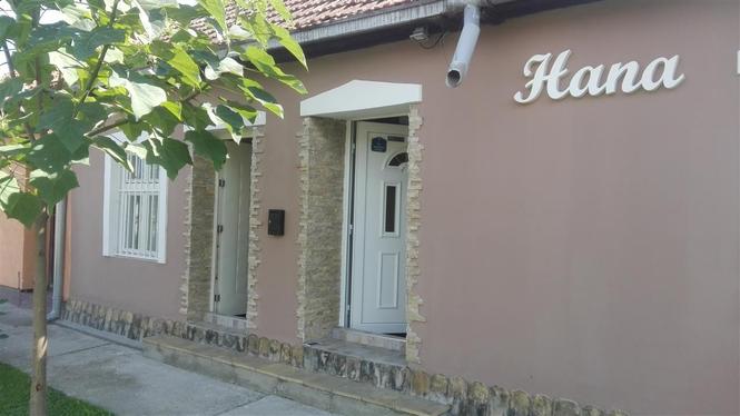 Dva stana u kuci