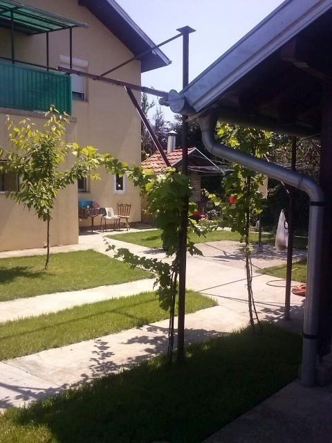 Kuća-120m2-u-Novi-Sad