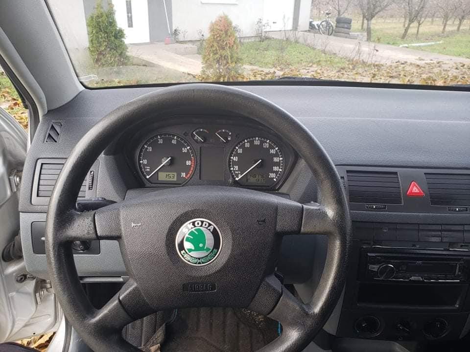 Skoda-fabia-2004