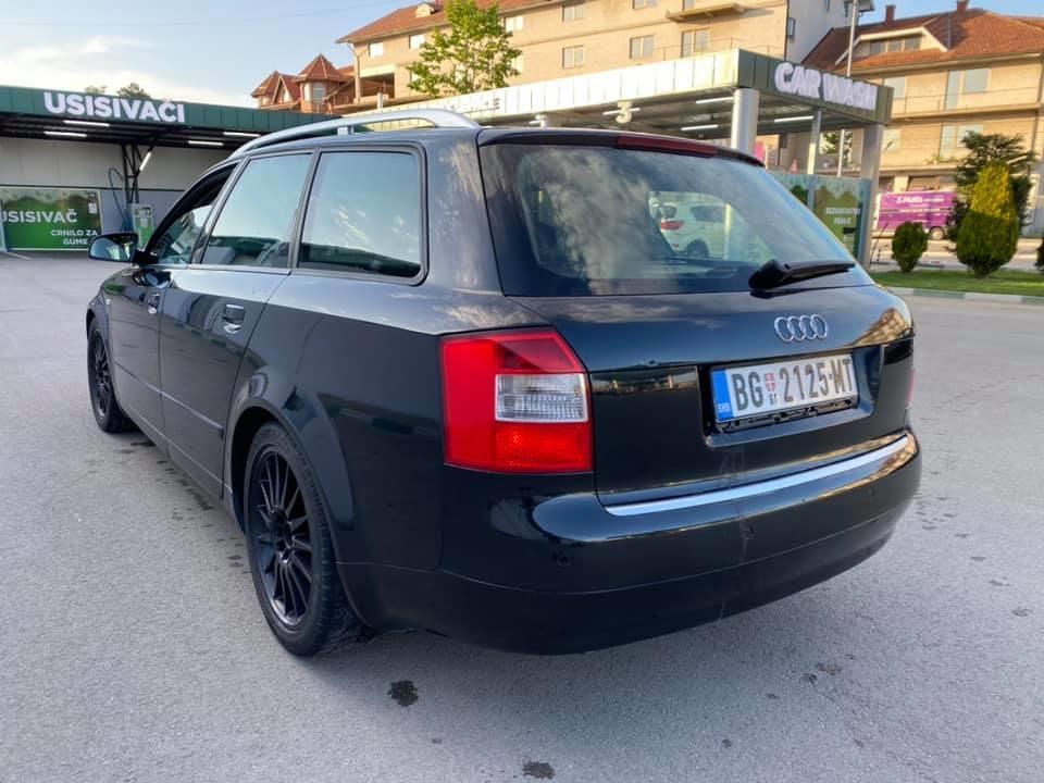 AUDI-A4-2-5-TDI--MANUELNI-6-
