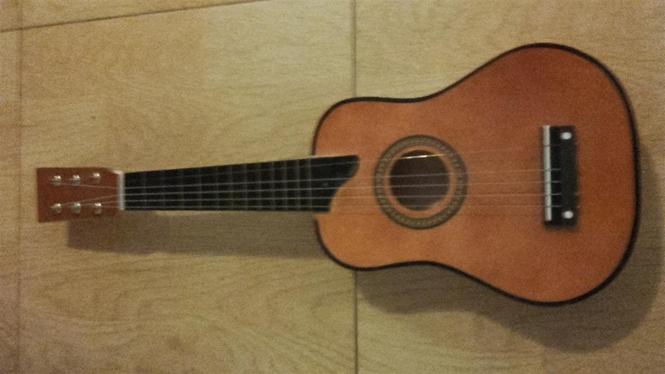 Igracka gitara