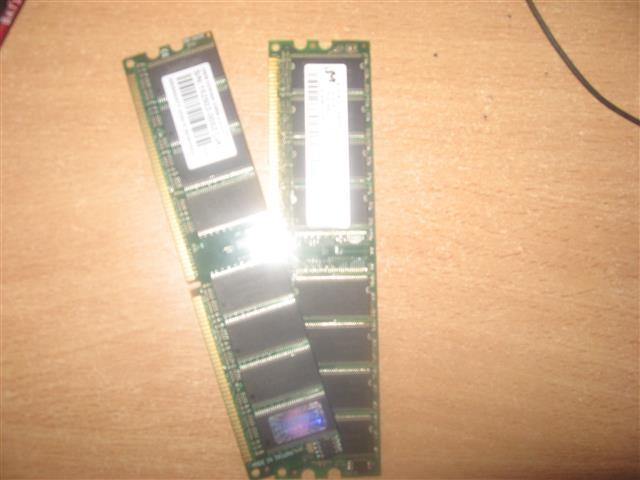 Ploca-procesor-graficka-2-ram-memorije-napaje