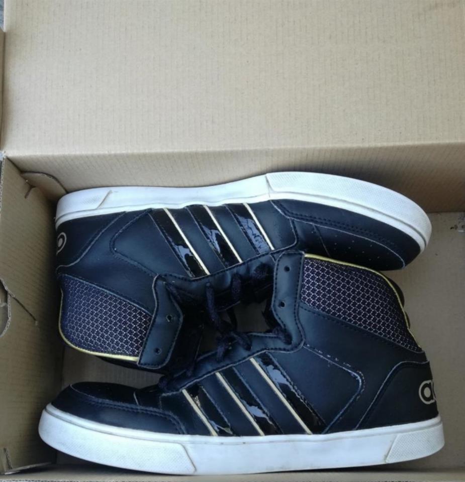 Adidas-patike-