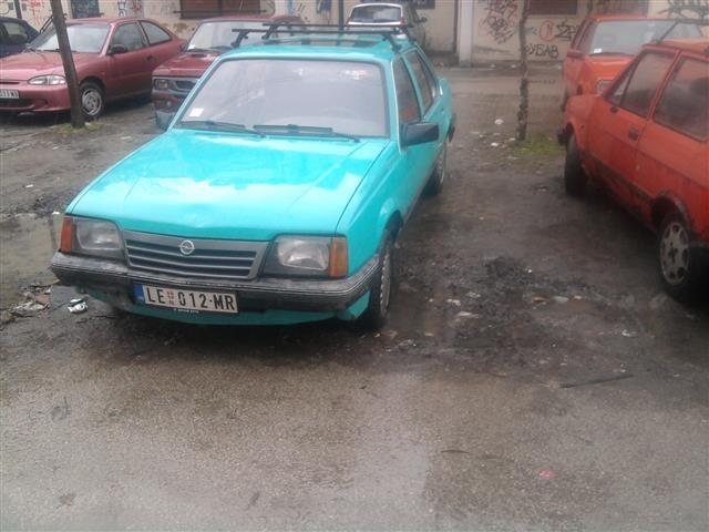 Opel-Ascona-1-3-ohc--83
