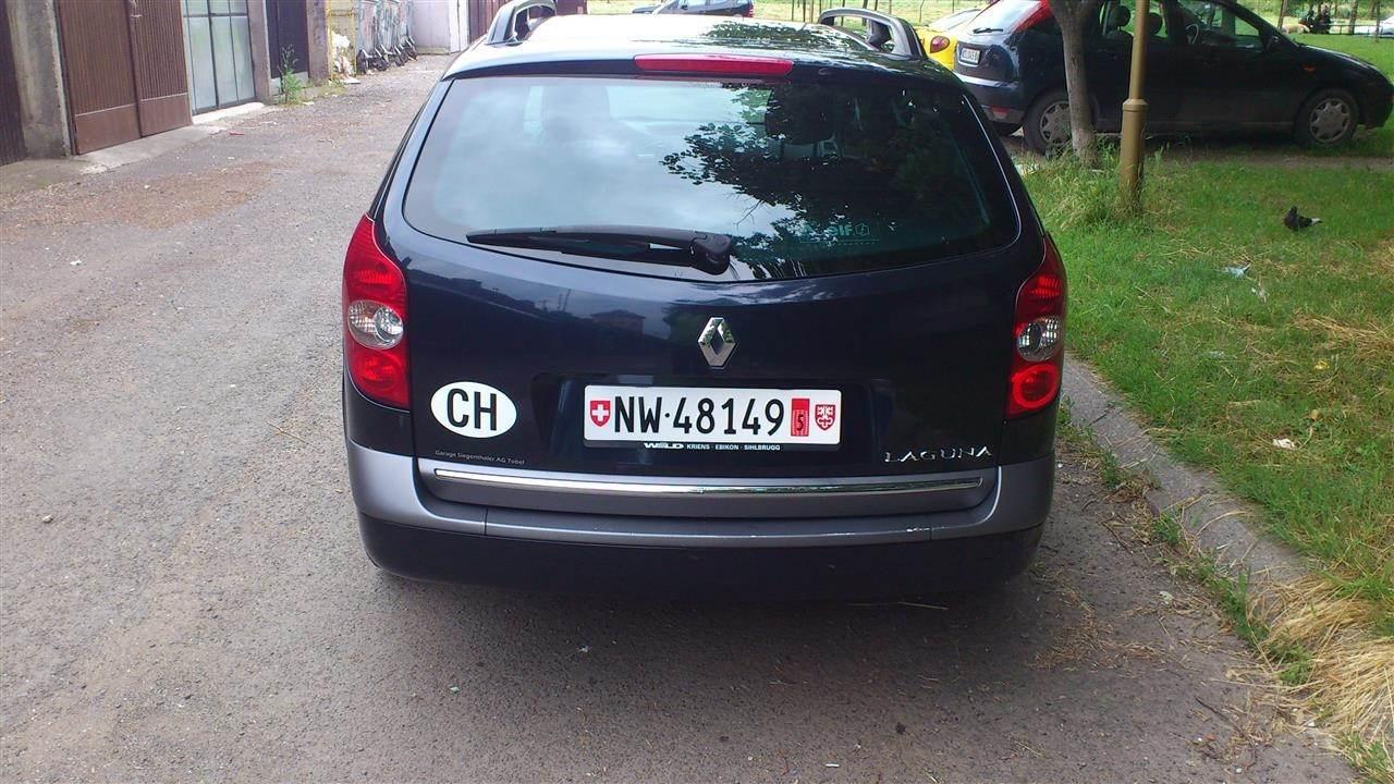 Renault-Laguna--05