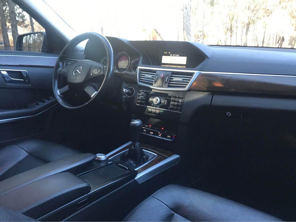 Mercedes-E200cdi-2011
