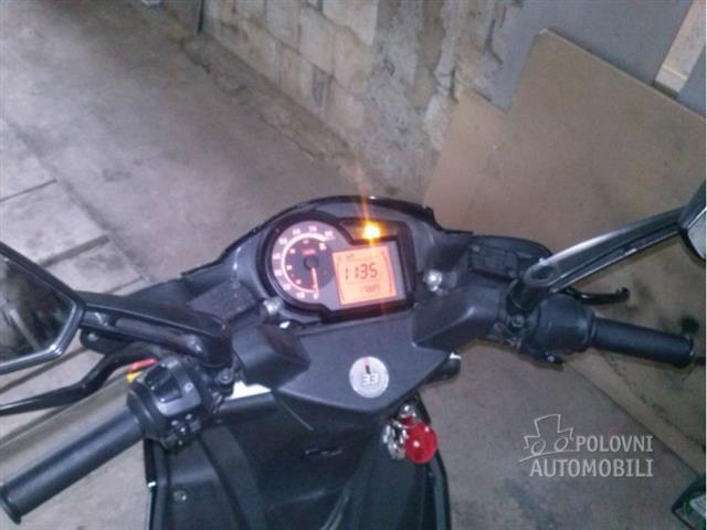 Aprilija-SR50
