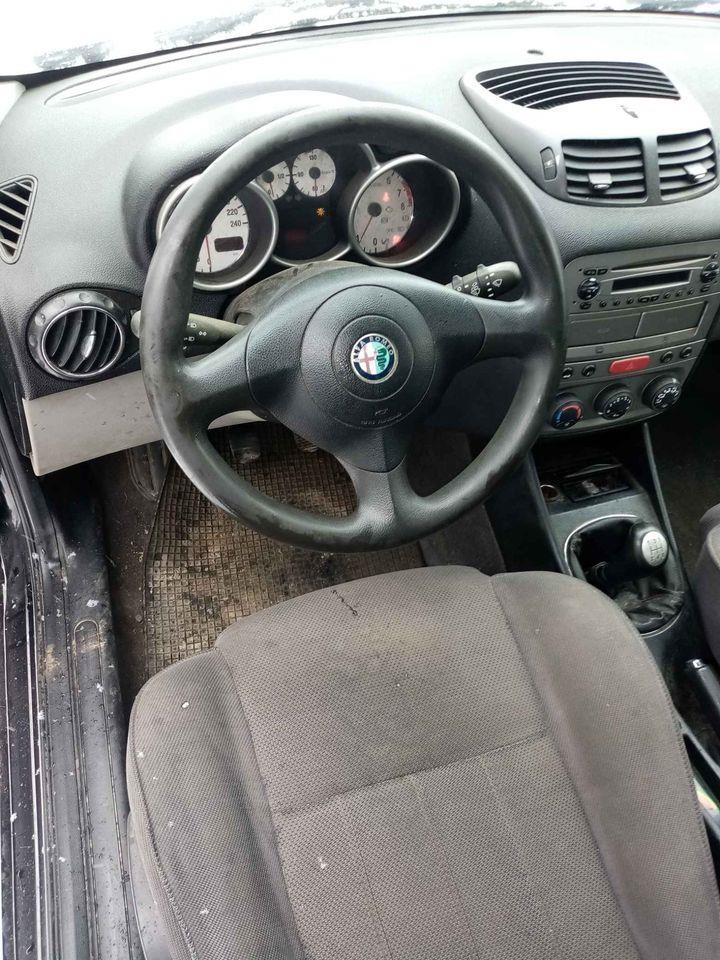 Alfa-147-benzin-2002god