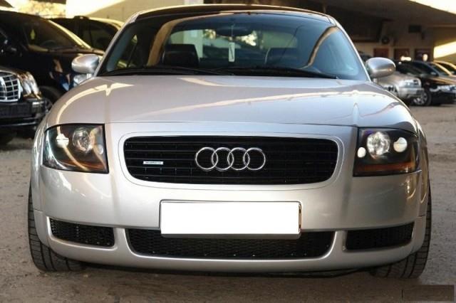 AUDI-TT-COUPE--02