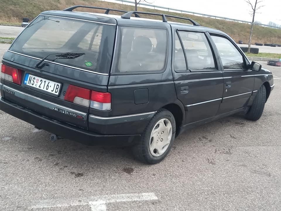 Pezo-405