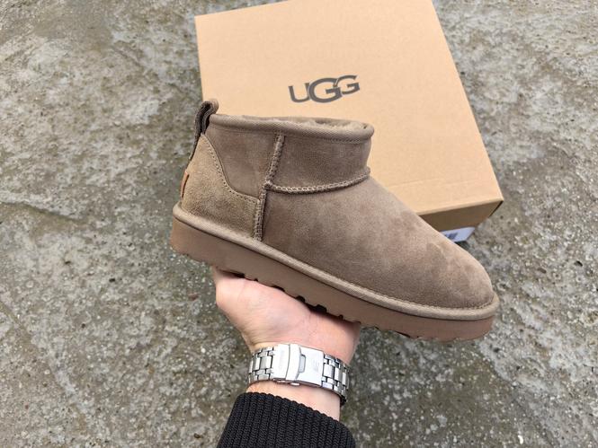 UGG Ultra Mini