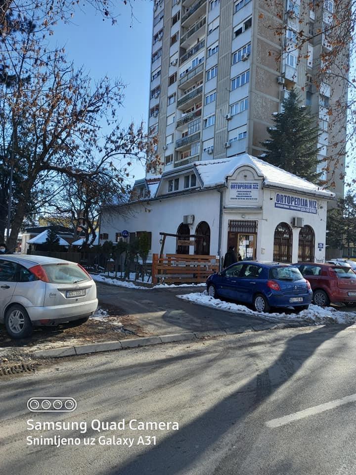 Izdajem