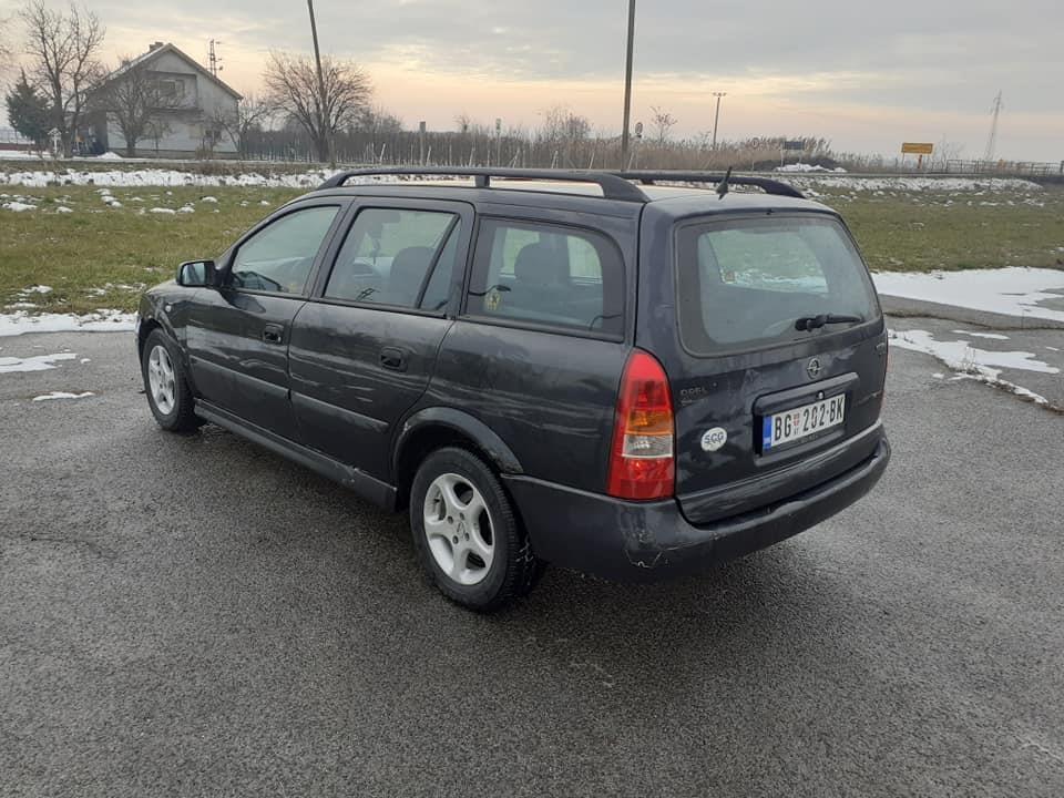 Opel-Astra