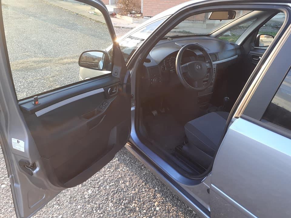 Opel-meriva-1-7cdti