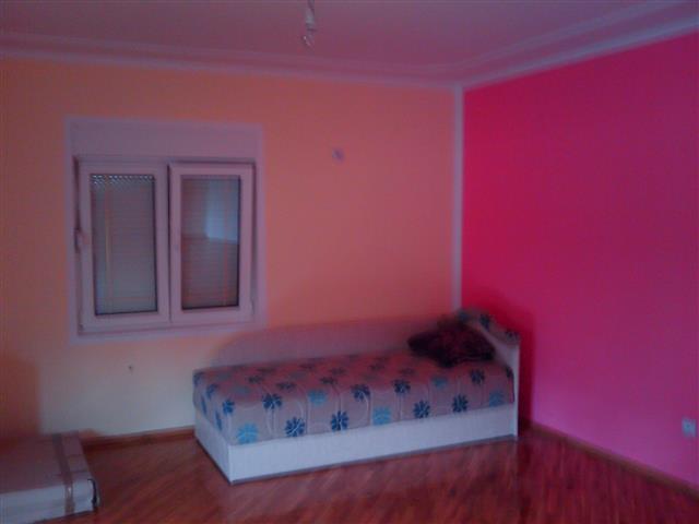 Izdajem-stan-50m2
