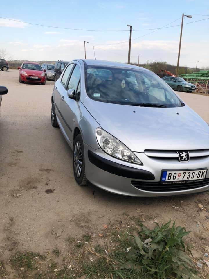 Pežo-307